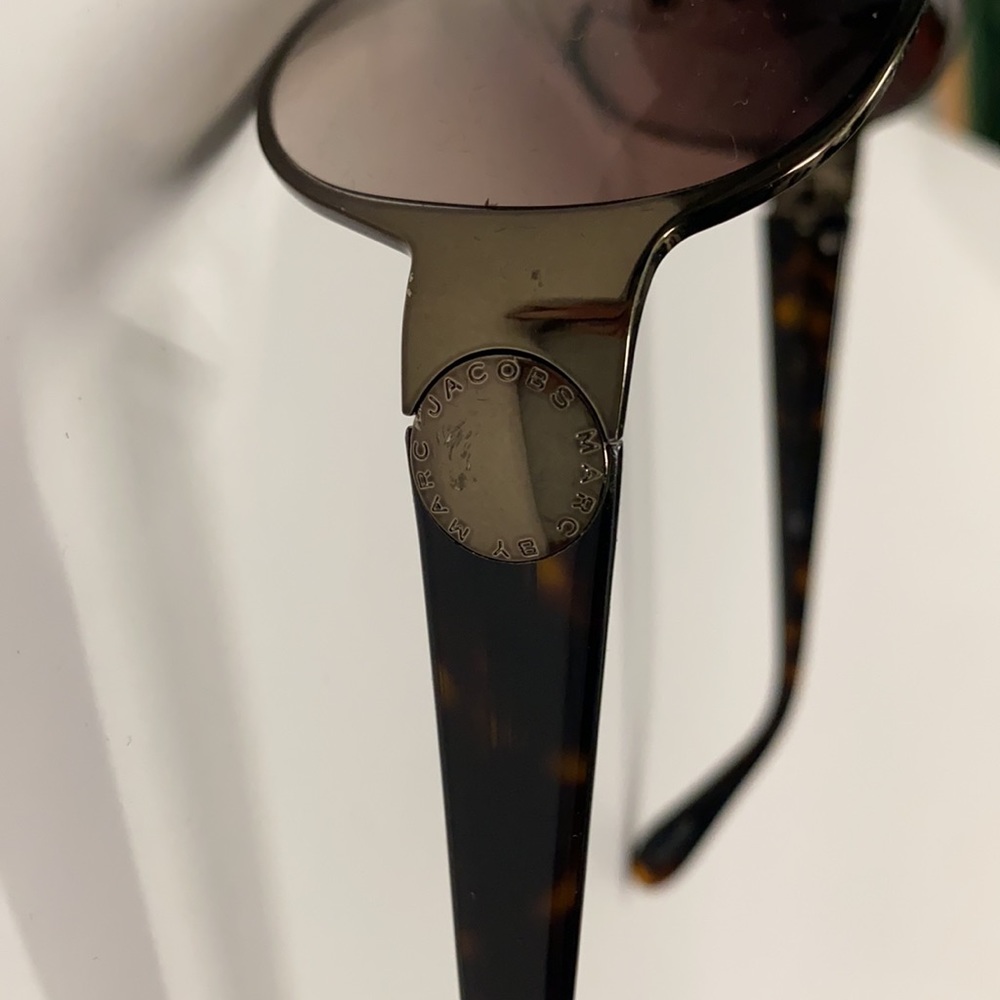 Sunglasses - Picture 2 of 3